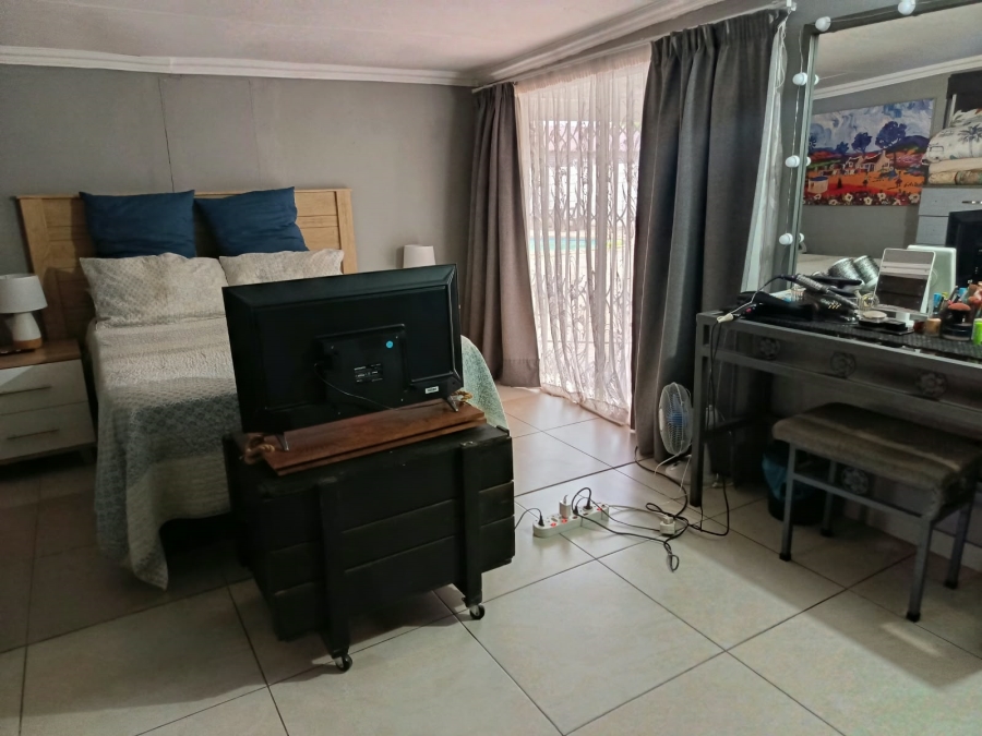 4 Bedroom Property for Sale in Risiville Gauteng