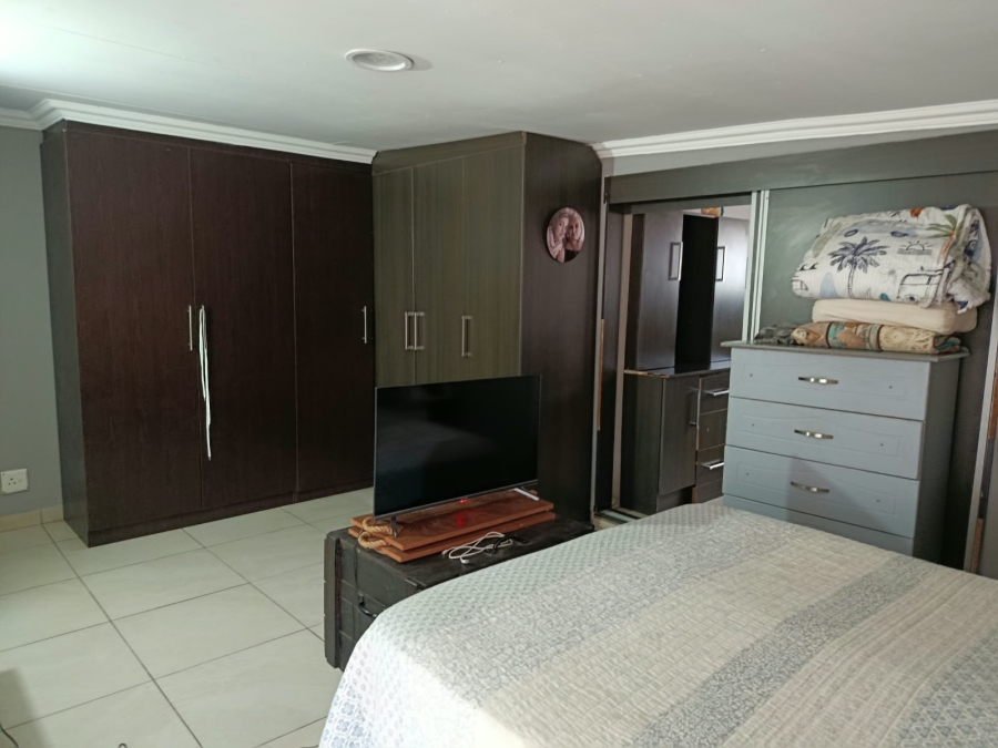 4 Bedroom Property for Sale in Risiville Gauteng