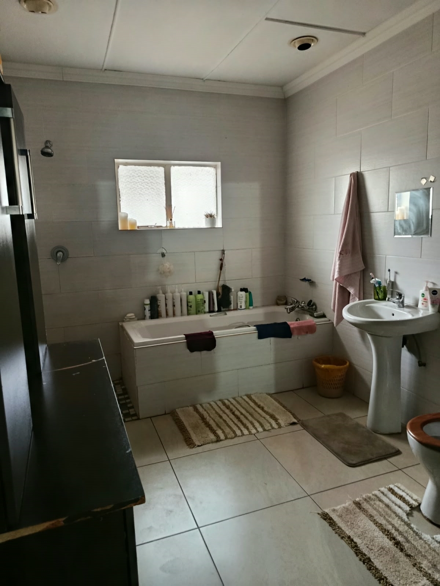 4 Bedroom Property for Sale in Risiville Gauteng
