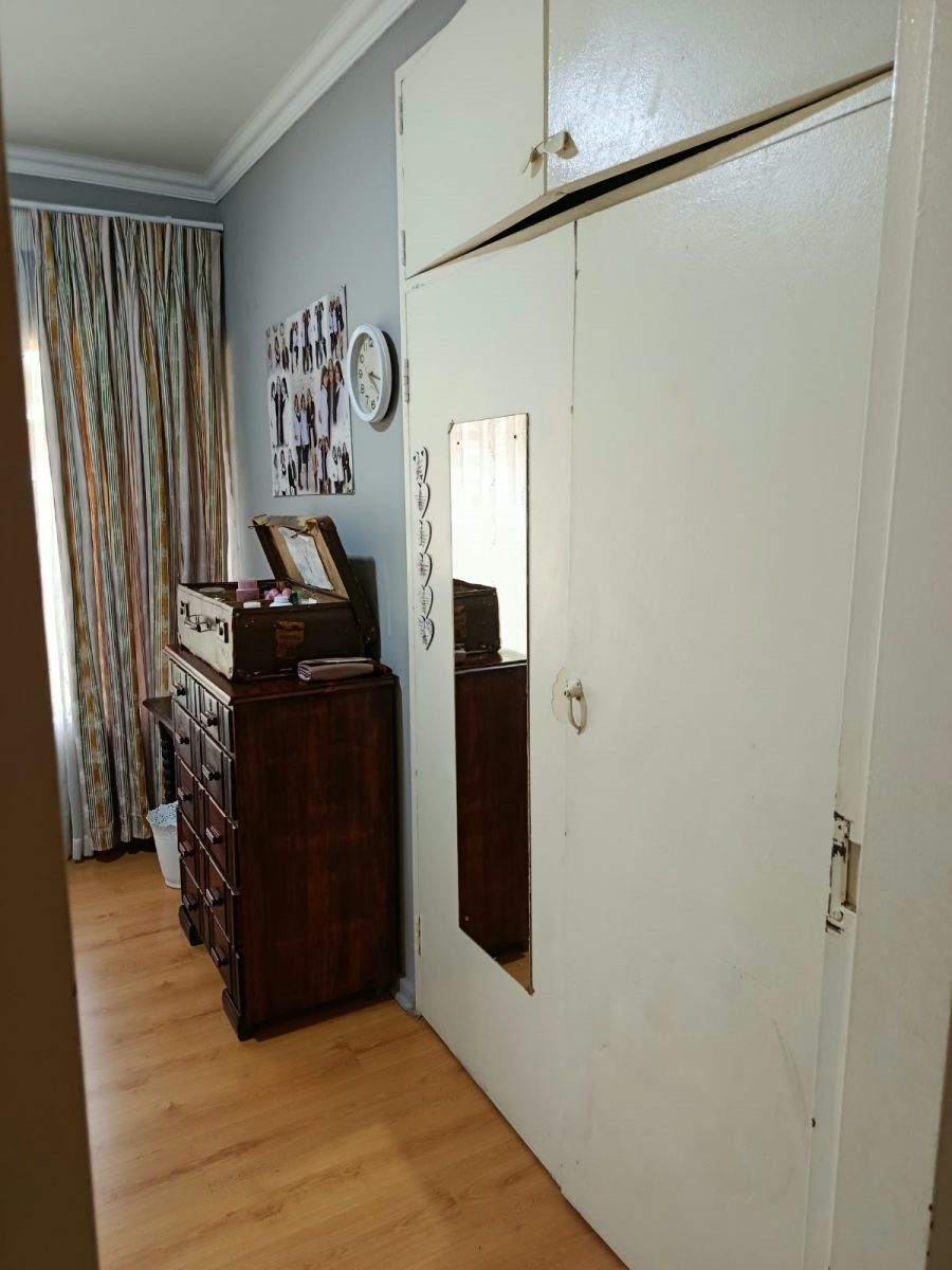 4 Bedroom Property for Sale in Risiville Gauteng