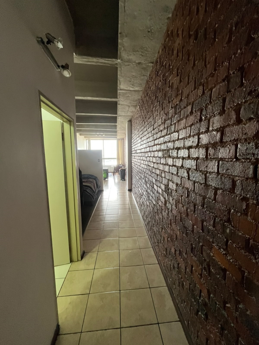 1 Bedroom Property for Sale in Braamfontein Gauteng