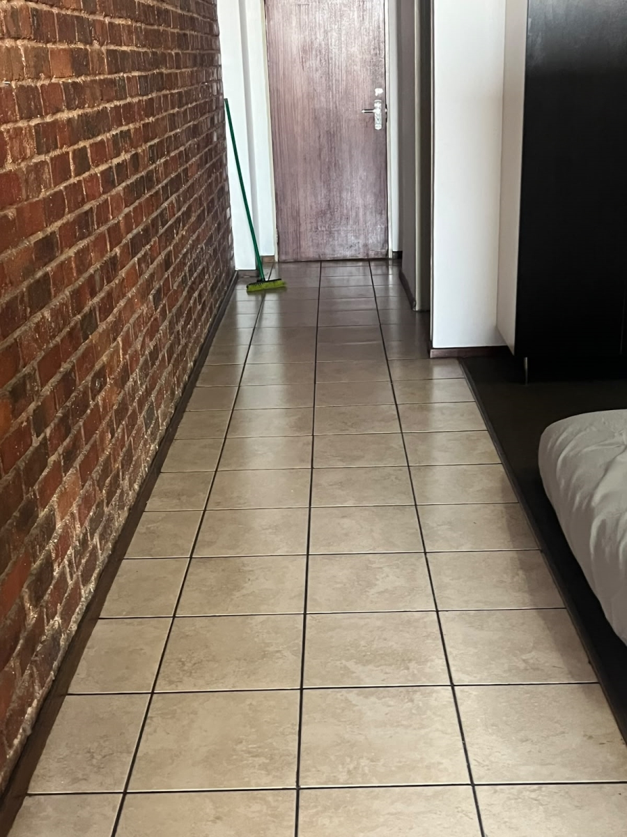 1 Bedroom Property for Sale in Braamfontein Gauteng