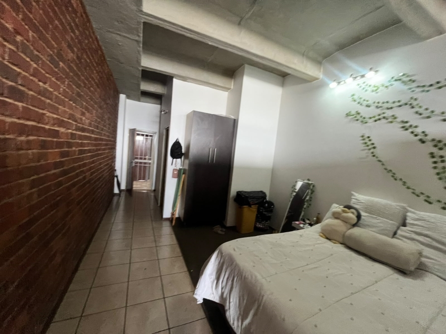 1 Bedroom Property for Sale in Braamfontein Gauteng