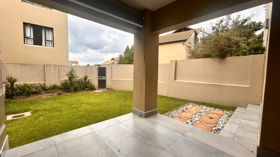 To Let 1 Bedroom Property for Rent in Broadacres Gauteng