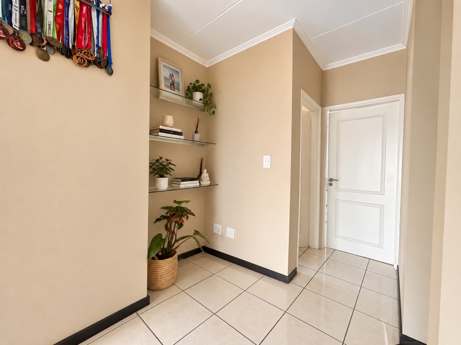 To Let 2 Bedroom Property for Rent in Paulshof Gauteng