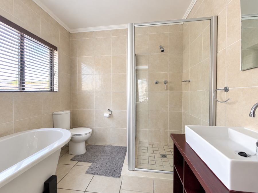 To Let 2 Bedroom Property for Rent in Paulshof Gauteng