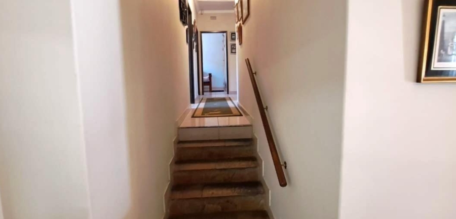 3 Bedroom Property for Sale in Mondeor Gauteng