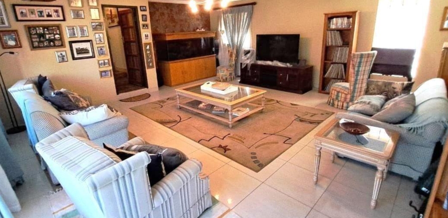 3 Bedroom Property for Sale in Mondeor Gauteng