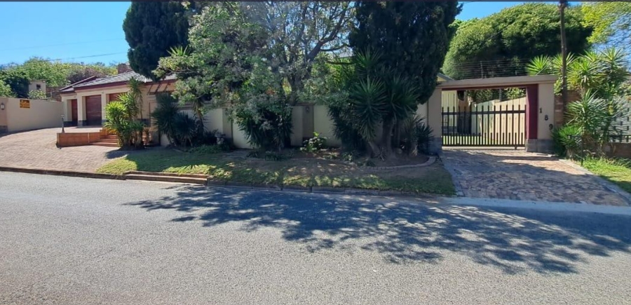 3 Bedroom Property for Sale in Mondeor Gauteng