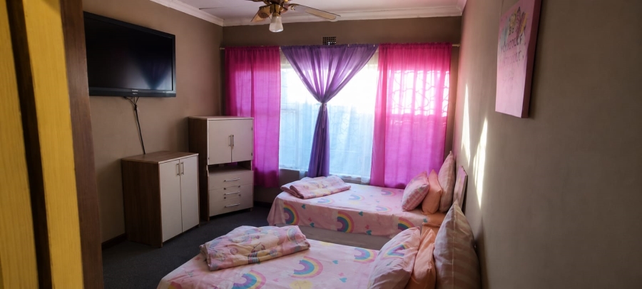 3 Bedroom Property for Sale in Sonland Park Gauteng