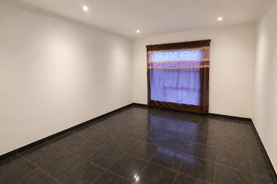 3 Bedroom Property for Sale in Sonland Park Gauteng