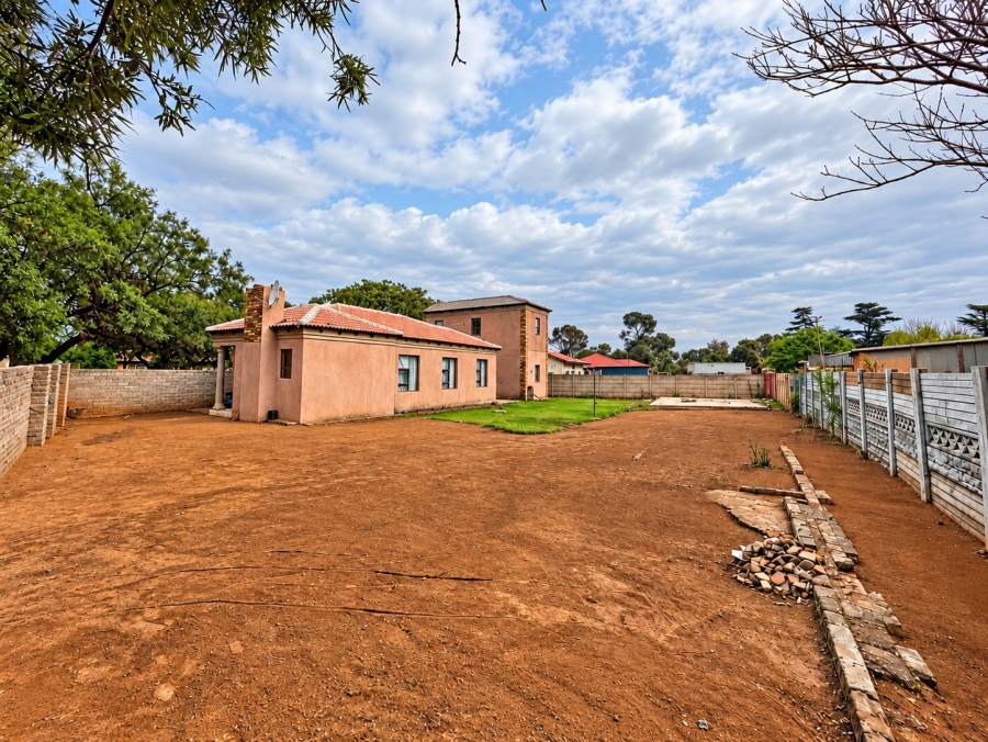 3 Bedroom Property for Sale in Vanderbijlpark Cw 6 Gauteng
