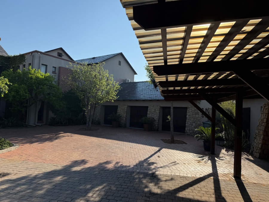 3 Bedroom Property for Sale in Leeuwfontein Gauteng