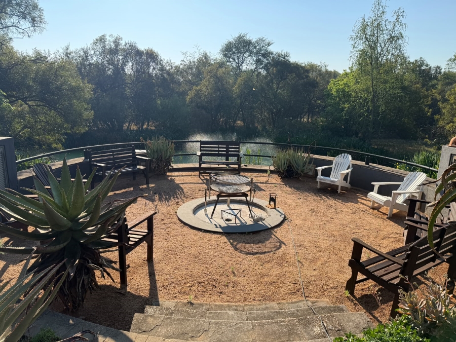 3 Bedroom Property for Sale in Leeuwfontein Gauteng