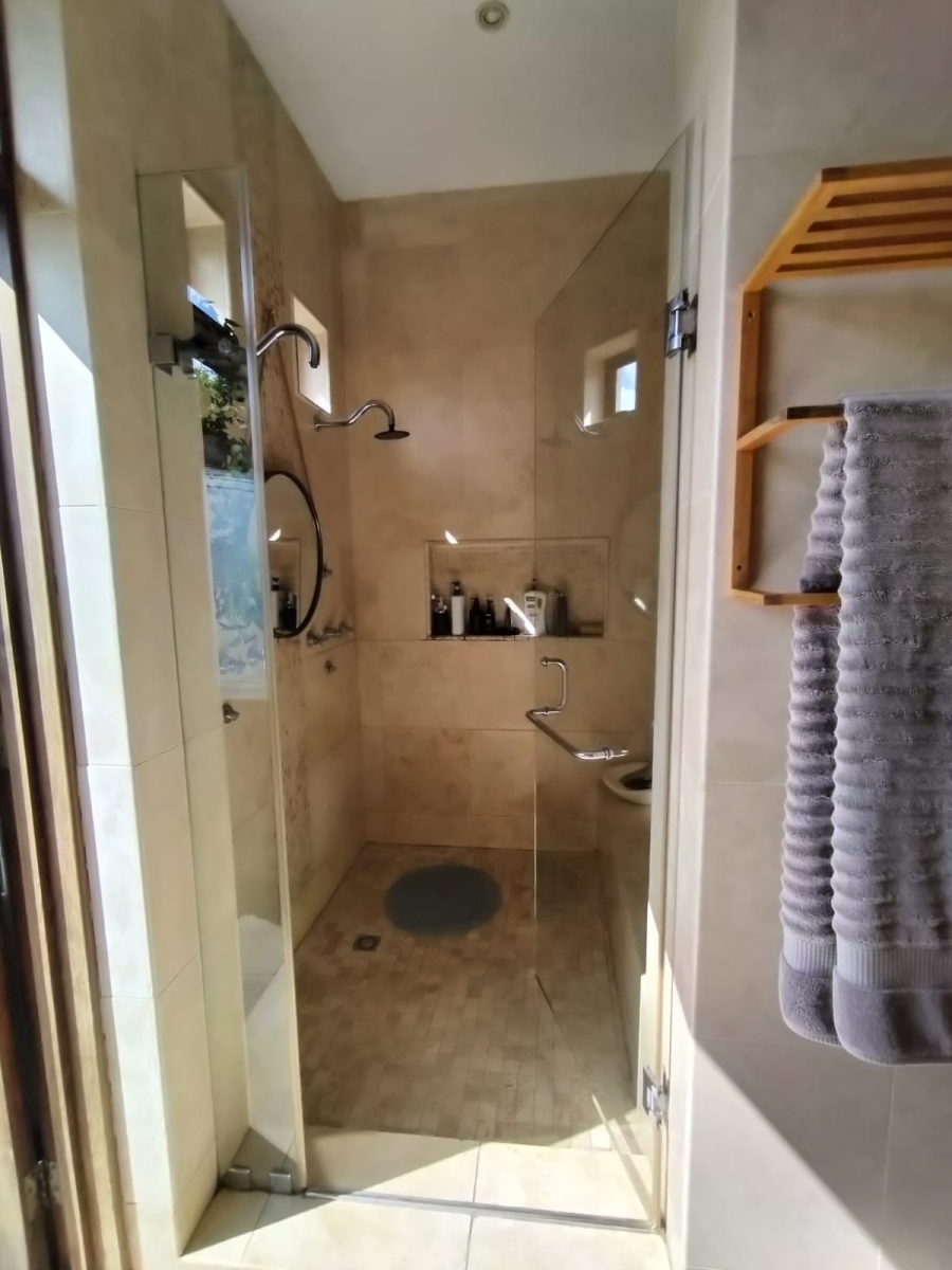 3 Bedroom Property for Sale in Leeuwfontein Gauteng