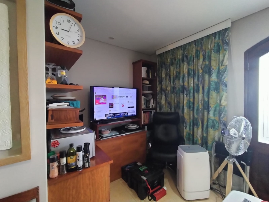 3 Bedroom Property for Sale in Leeuwfontein Gauteng