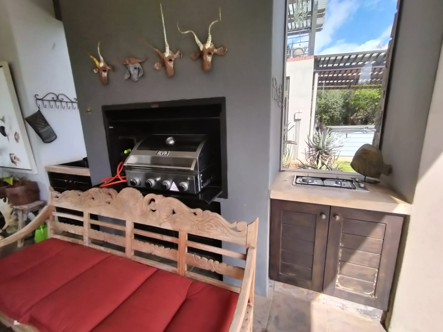 3 Bedroom Property for Sale in Leeuwfontein Gauteng