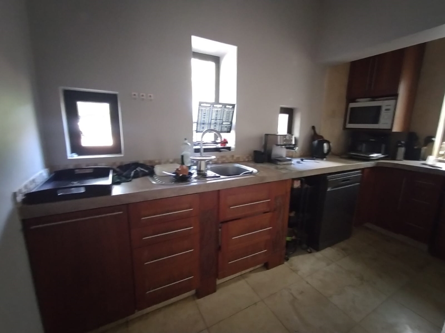 3 Bedroom Property for Sale in Leeuwfontein Gauteng