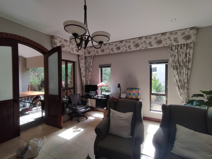 3 Bedroom Property for Sale in Leeuwfontein Gauteng