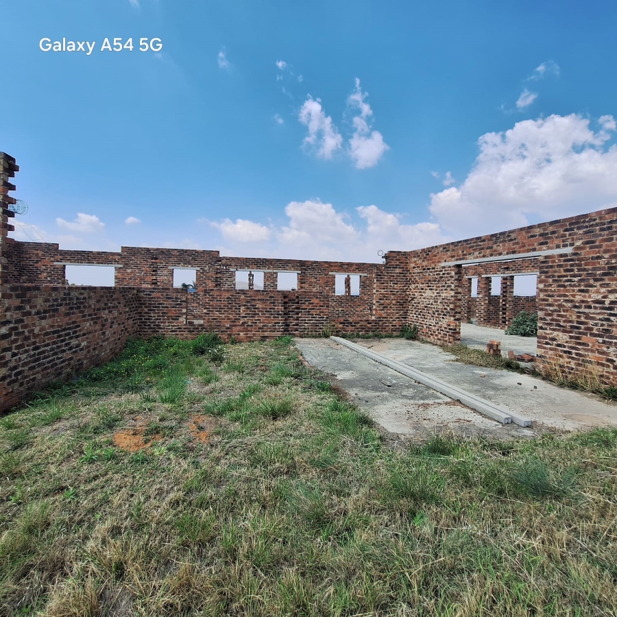 5 Bedroom Property for Sale in Berg En Dal Gauteng