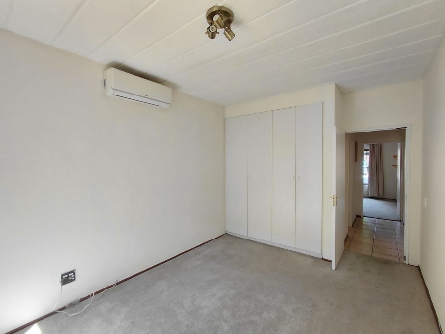 2 Bedroom Property for Sale in Douglasdale Gauteng