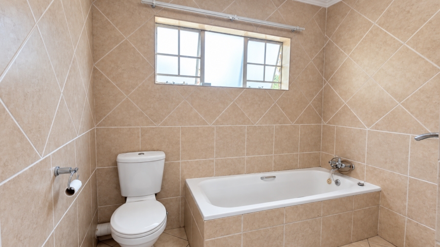 2 Bedroom Property for Sale in Wierda Park Gauteng