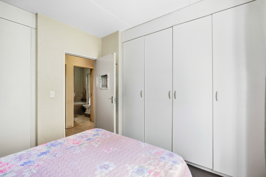 2 Bedroom Property for Sale in Douglasdale Gauteng