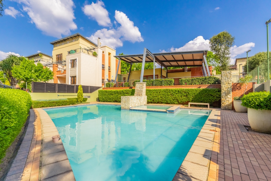 2 Bedroom Property for Sale in Douglasdale Gauteng