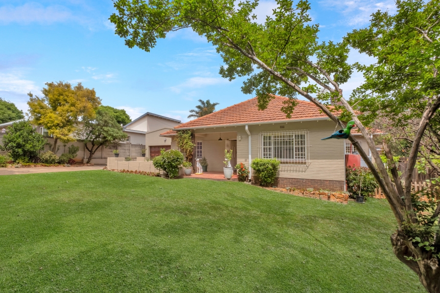 3 Bedroom Property for Sale in Linden Gauteng