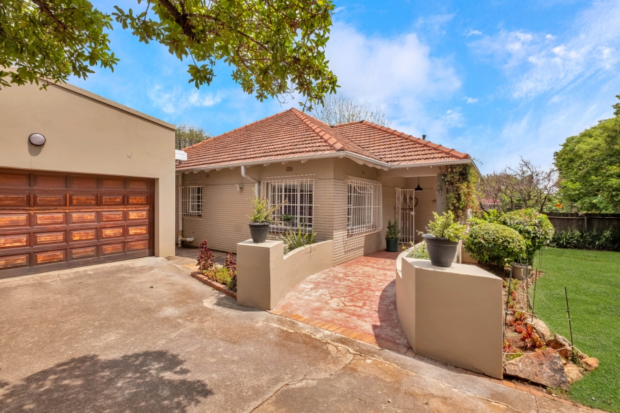 3 Bedroom Property for Sale in Linden Gauteng