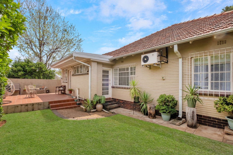 3 Bedroom Property for Sale in Linden Gauteng