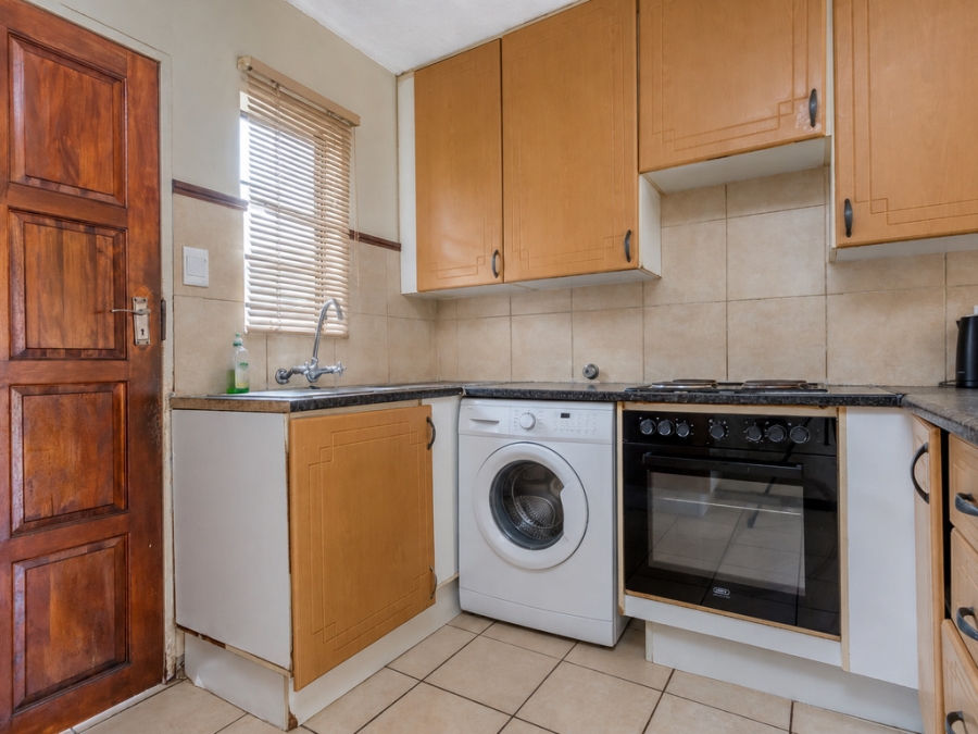 2 Bedroom Property for Sale in Noordwyk Gauteng
