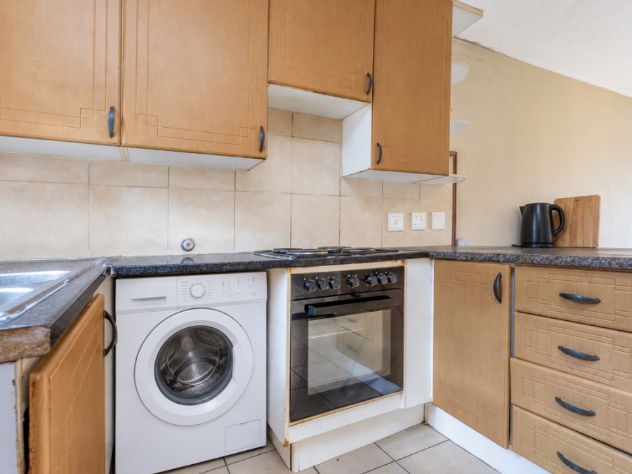 2 Bedroom Property for Sale in Noordwyk Gauteng