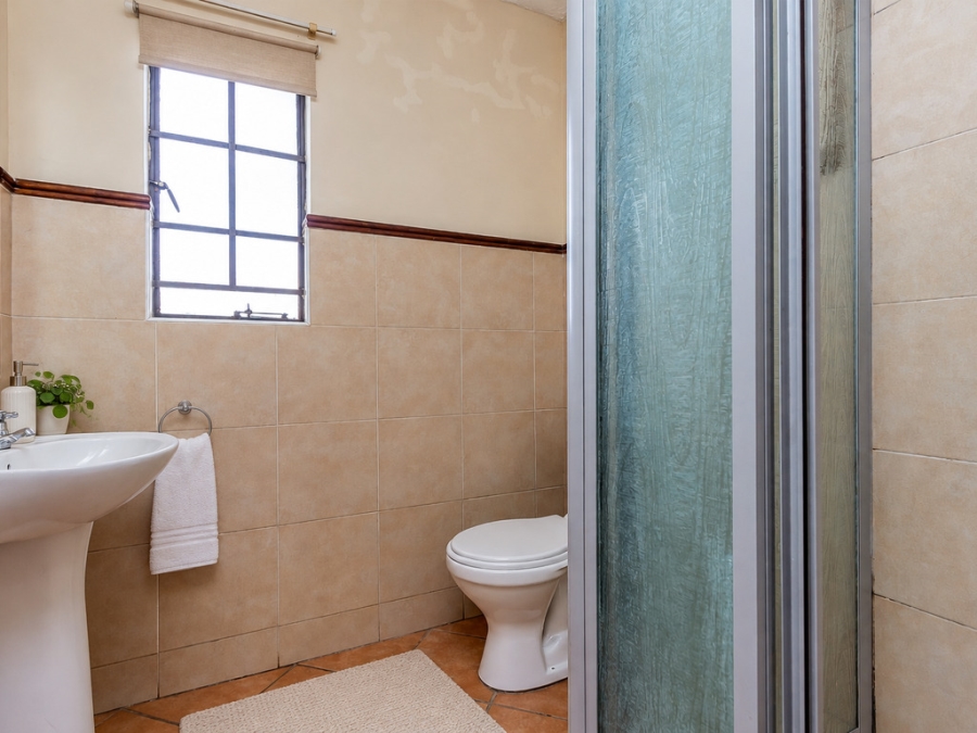 2 Bedroom Property for Sale in Noordwyk Gauteng
