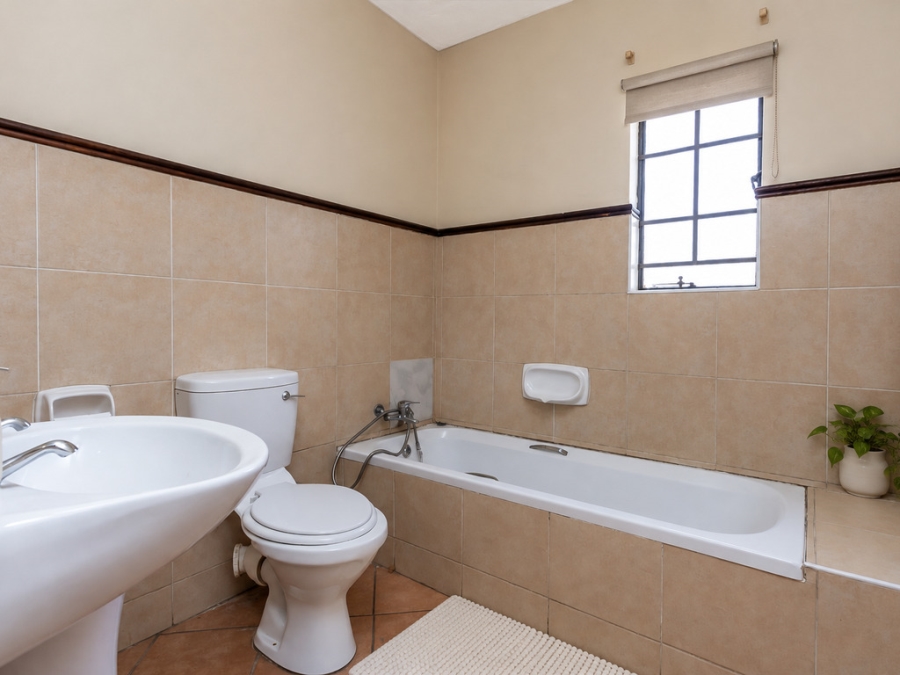 2 Bedroom Property for Sale in Noordwyk Gauteng
