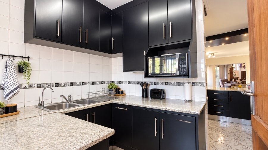 3 Bedroom Property for Sale in The Reeds Gauteng