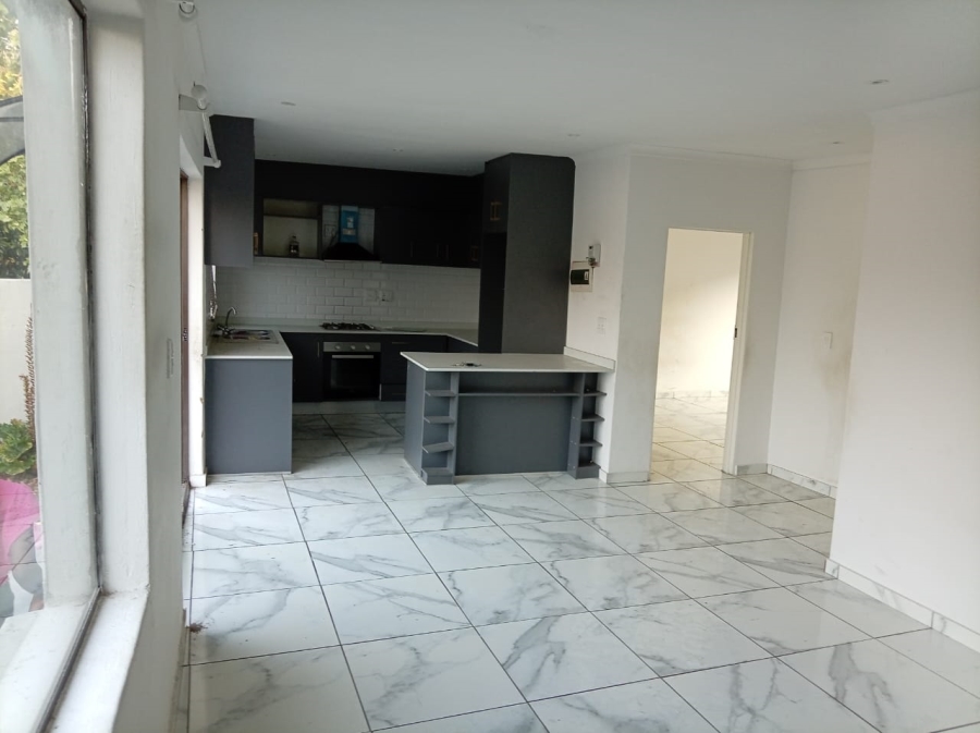 To Let 2 Bedroom Property for Rent in Ferndale Gauteng