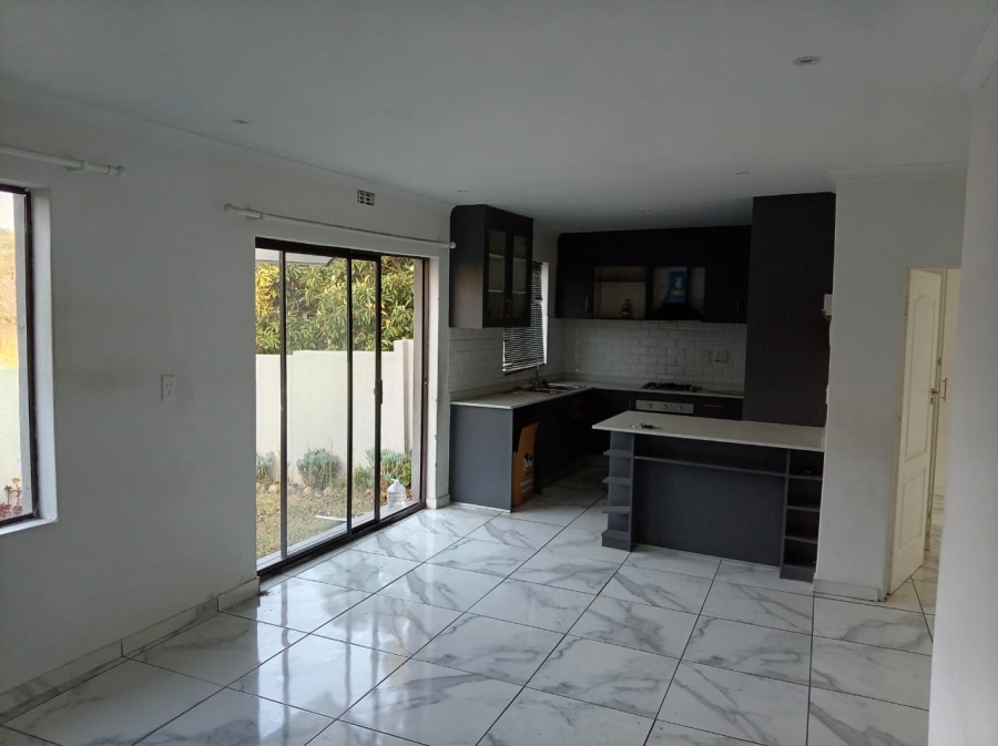 To Let 2 Bedroom Property for Rent in Ferndale Gauteng