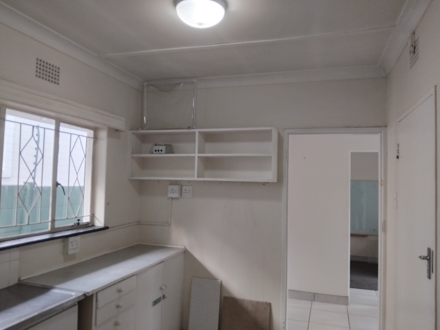 To Let 1 Bedroom Property for Rent in Blairgowrie Gauteng