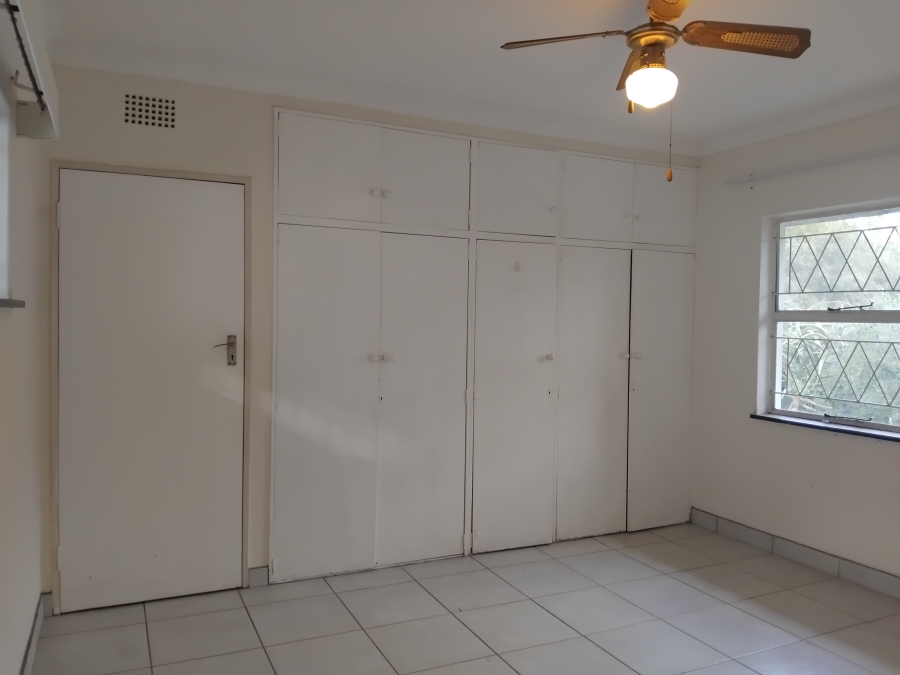 To Let 1 Bedroom Property for Rent in Blairgowrie Gauteng