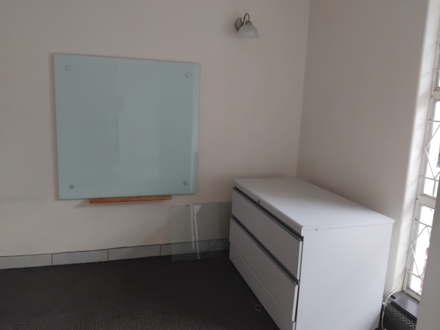 To Let 1 Bedroom Property for Rent in Blairgowrie Gauteng