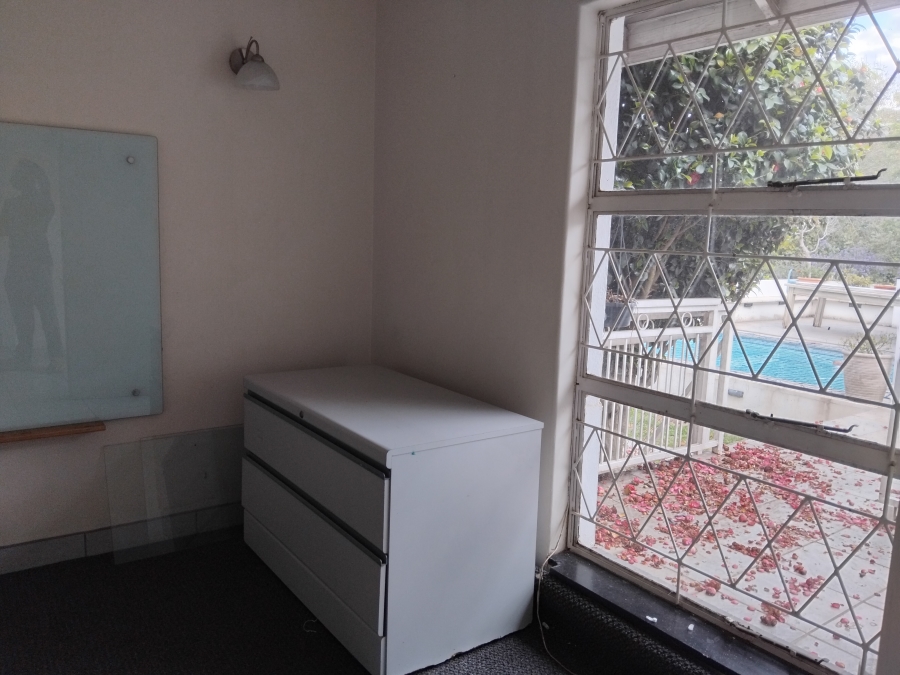 To Let 1 Bedroom Property for Rent in Blairgowrie Gauteng