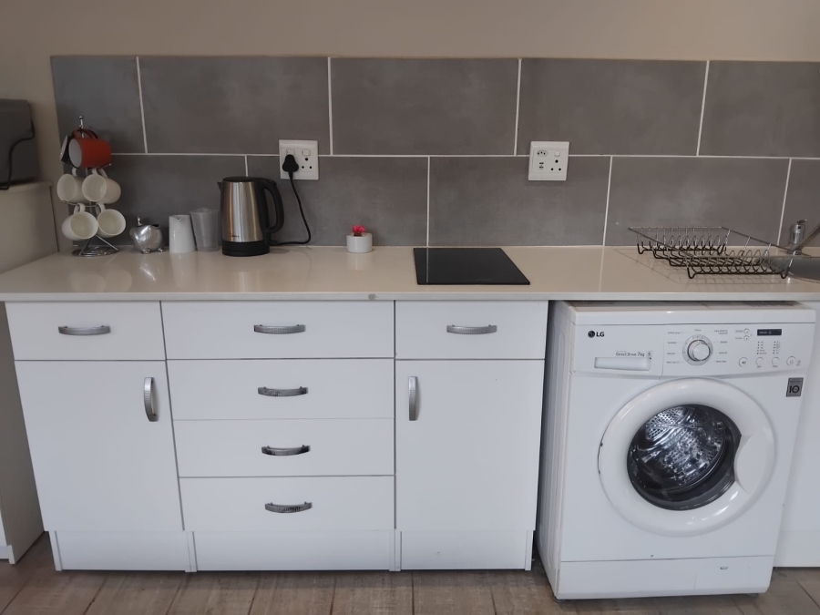 To Let 1 Bedroom Property for Rent in Blairgowrie Gauteng
