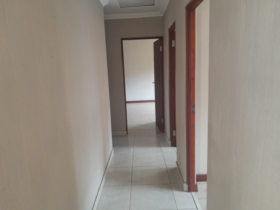 3 Bedroom Property for Sale in New Redruth Gauteng