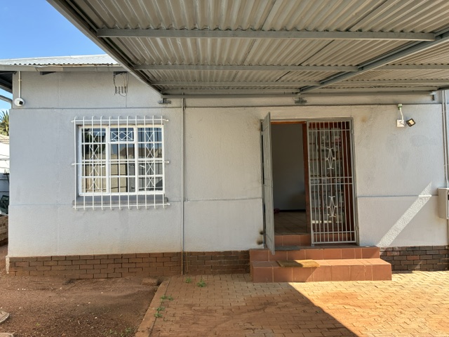 3 Bedroom Property for Sale in Edendale Gauteng