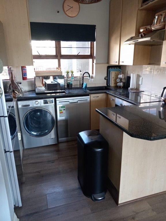 To Let 2 Bedroom Property for Rent in Craighall Gauteng
