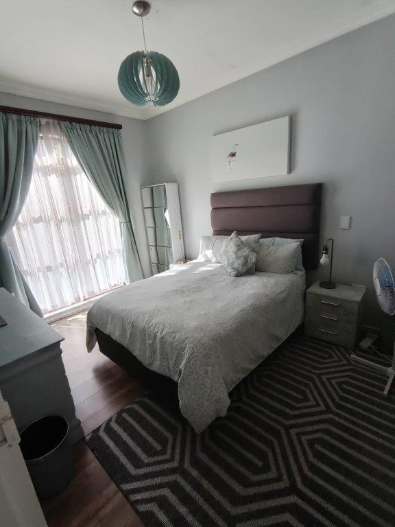 To Let 2 Bedroom Property for Rent in Craighall Gauteng