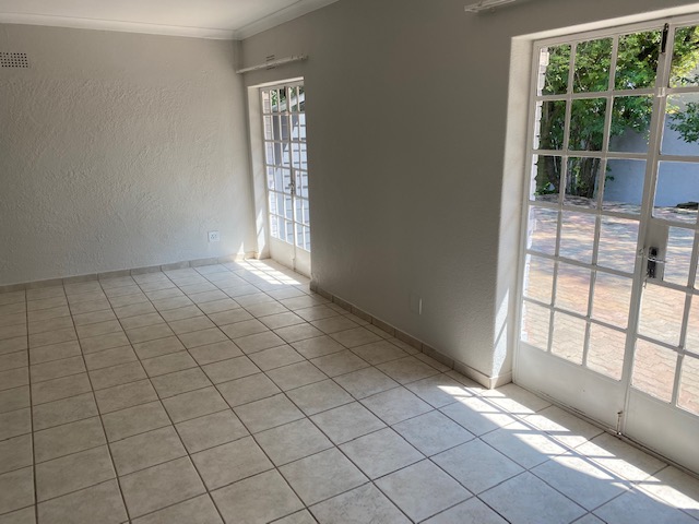 To Let 3 Bedroom Property for Rent in Bramley Park Gauteng