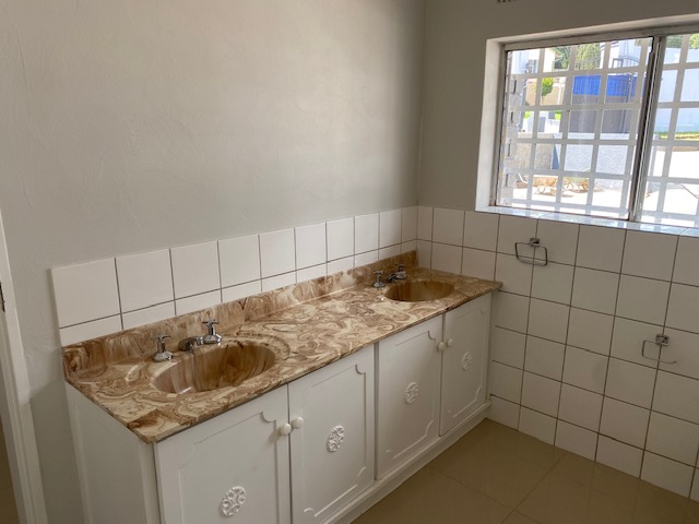 To Let 3 Bedroom Property for Rent in Bramley Park Gauteng