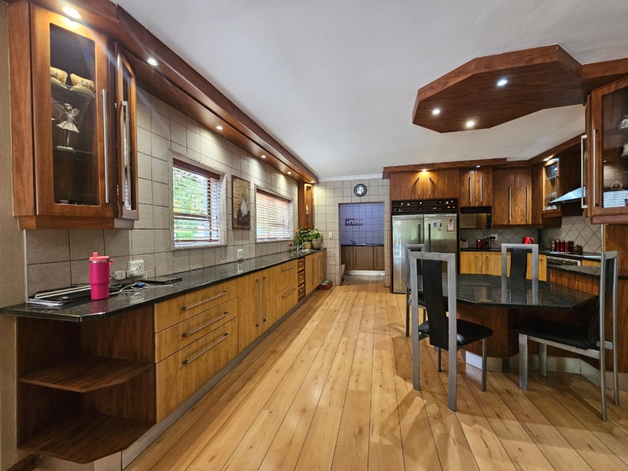 4 Bedroom Property for Sale in Vanderbijlpark SW 5 Gauteng